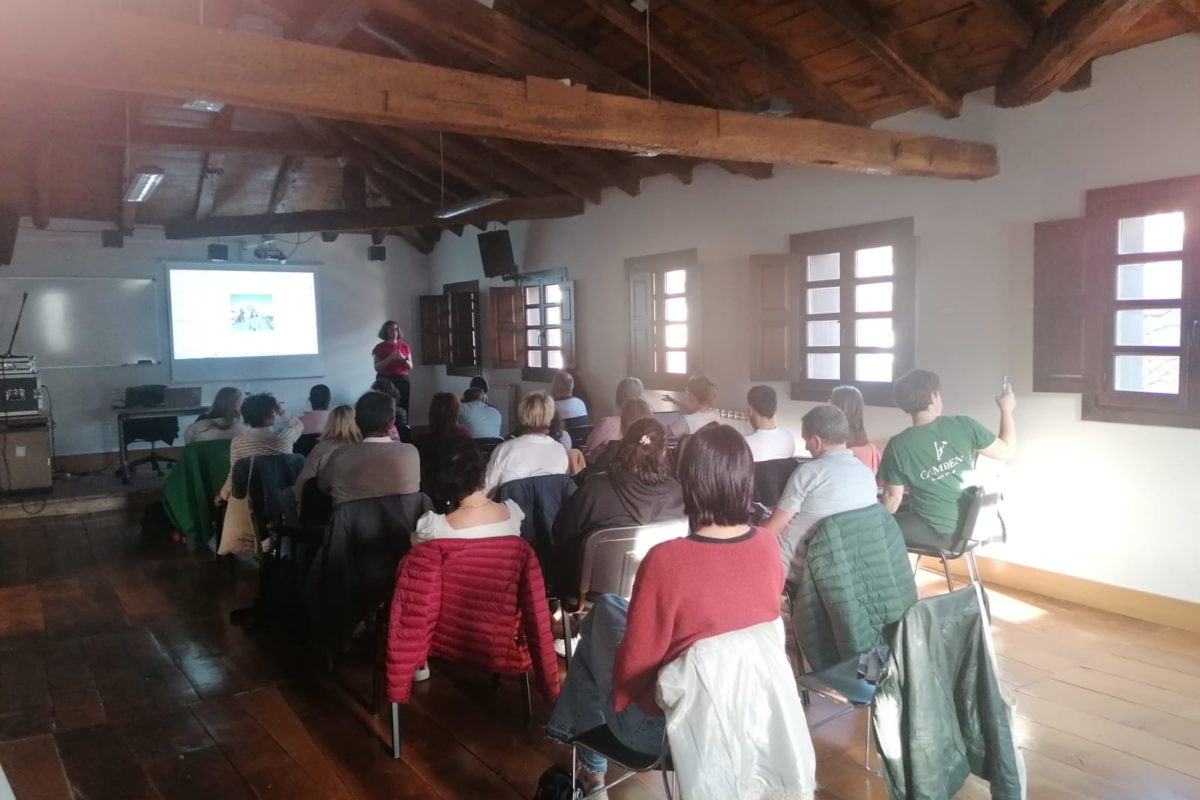 KRONIKA: Bergaran Adimen Artifizial Generatiboaren aukerak negozio txikientzat